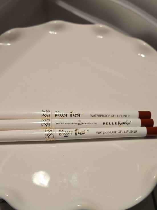 Belle Beauty Other - Belle Beauty 'Kisser Fixer' Waterproof Gel Lipliner - Deep Red (Set Of 3)
